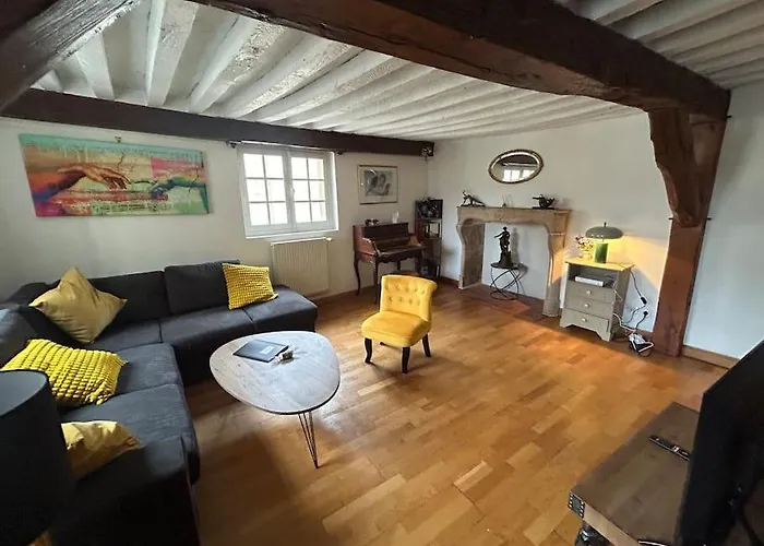 Trop Chouette Au Centre De *